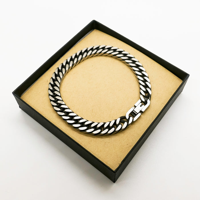 Actor Gifts. Unique Mother Day Gift. A Respected Actor and a Proud Mother . Cuban Link Chain Bracelet for Actor Friends, Boss, Coworker