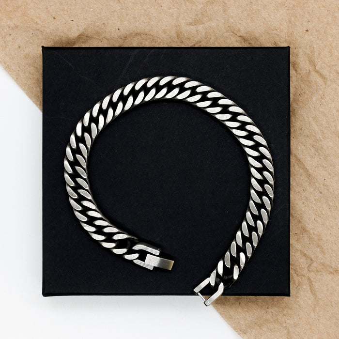 Actor Gifts. Unique Mother Day Gift. A Respected Actor and a Proud Mother . Cuban Link Chain Bracelet for Actor Friends, Boss, Coworker